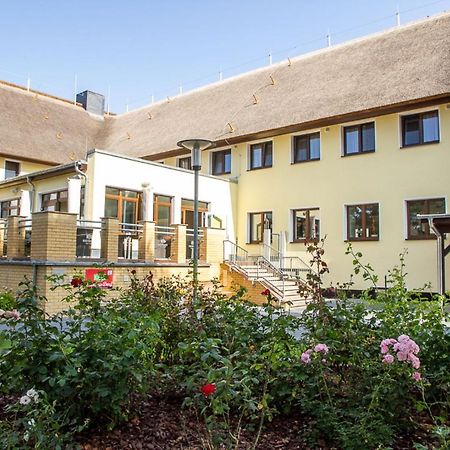Ostseehotel Wustrow Wustrow  Exteriör bild